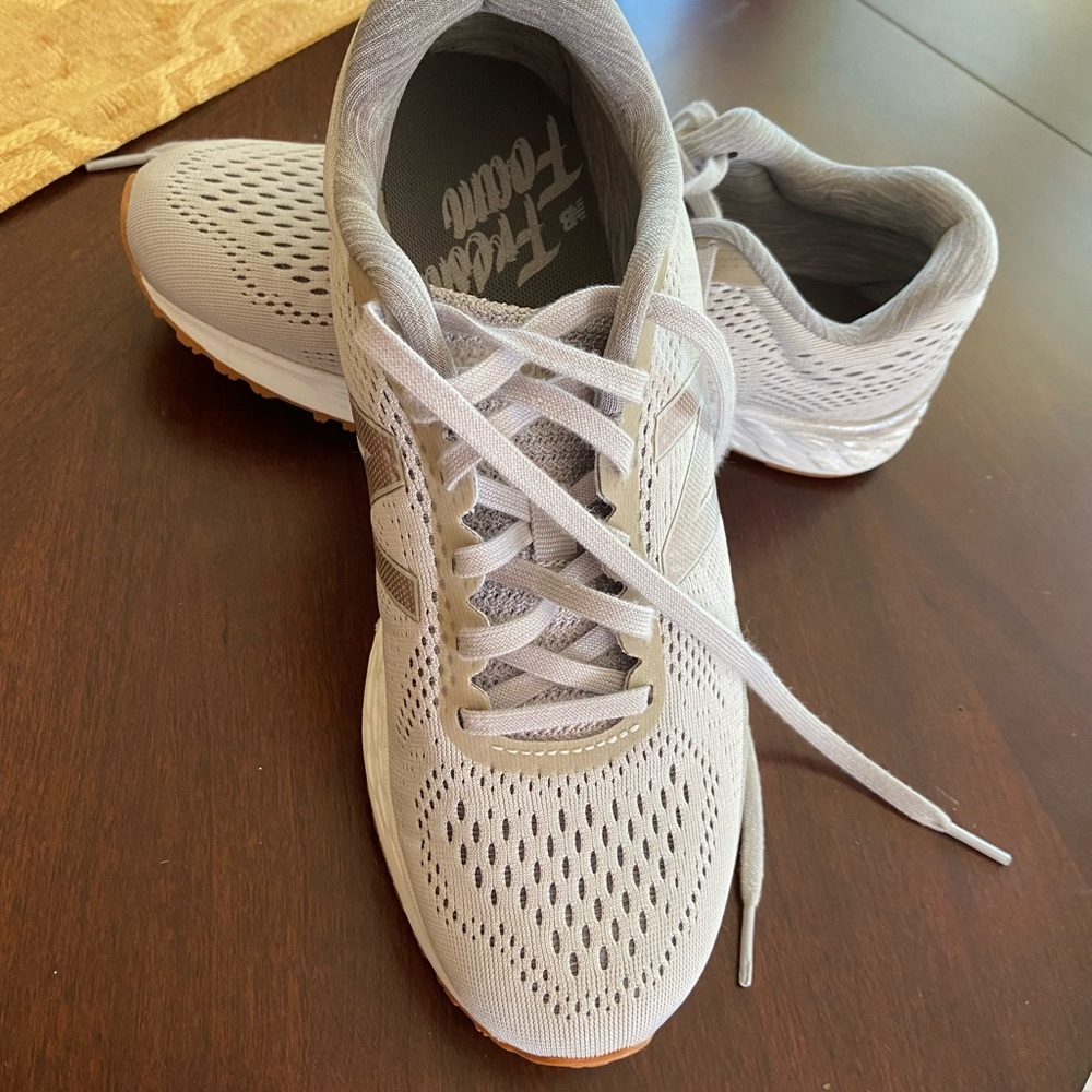 Women’s New Balance size 7.5